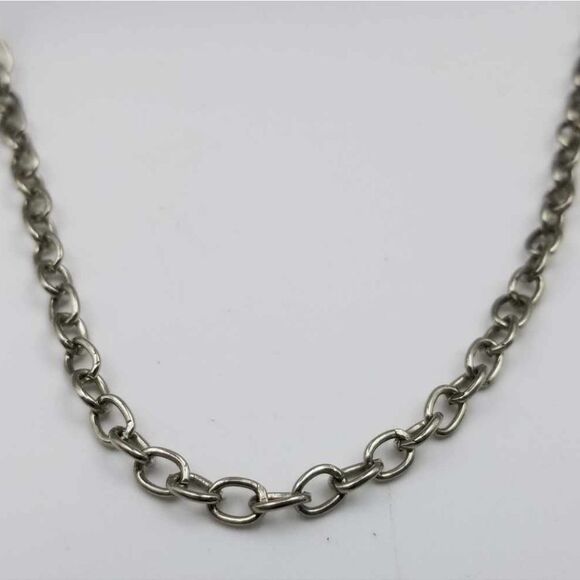 Maiden in chains elegant laced necklace N0123 - Picture 2 of 2